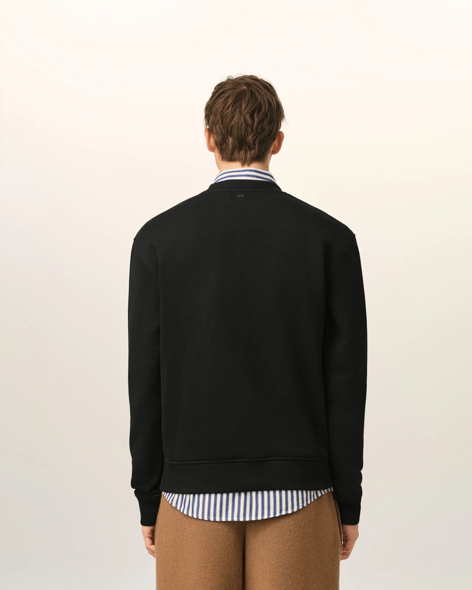 AMI PARIS BLACK CREWNECK RED HEART EMBROIDERED