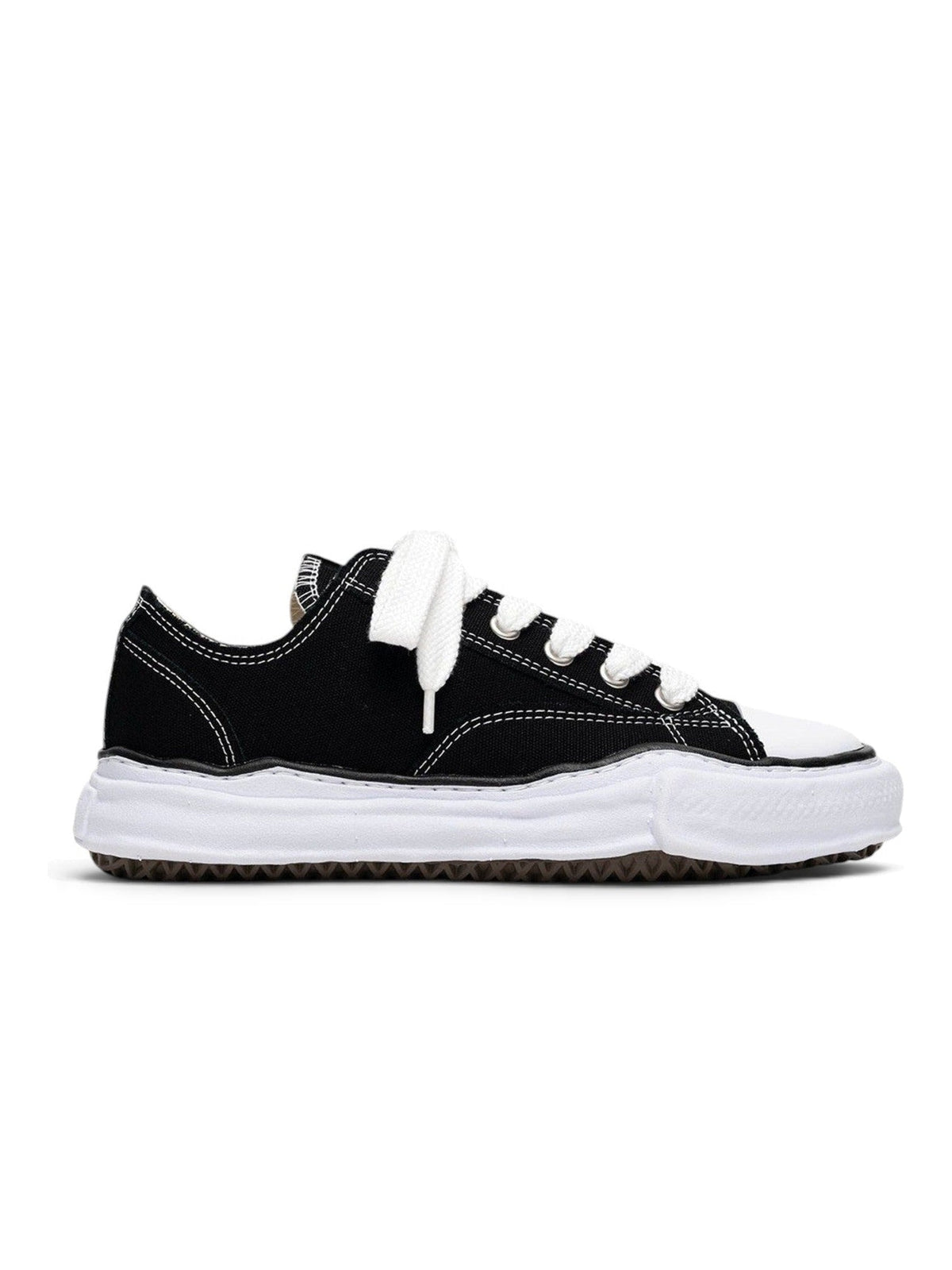MIHARA YASUHIRO PETERSON BLACK SOLE CANVAS LOW