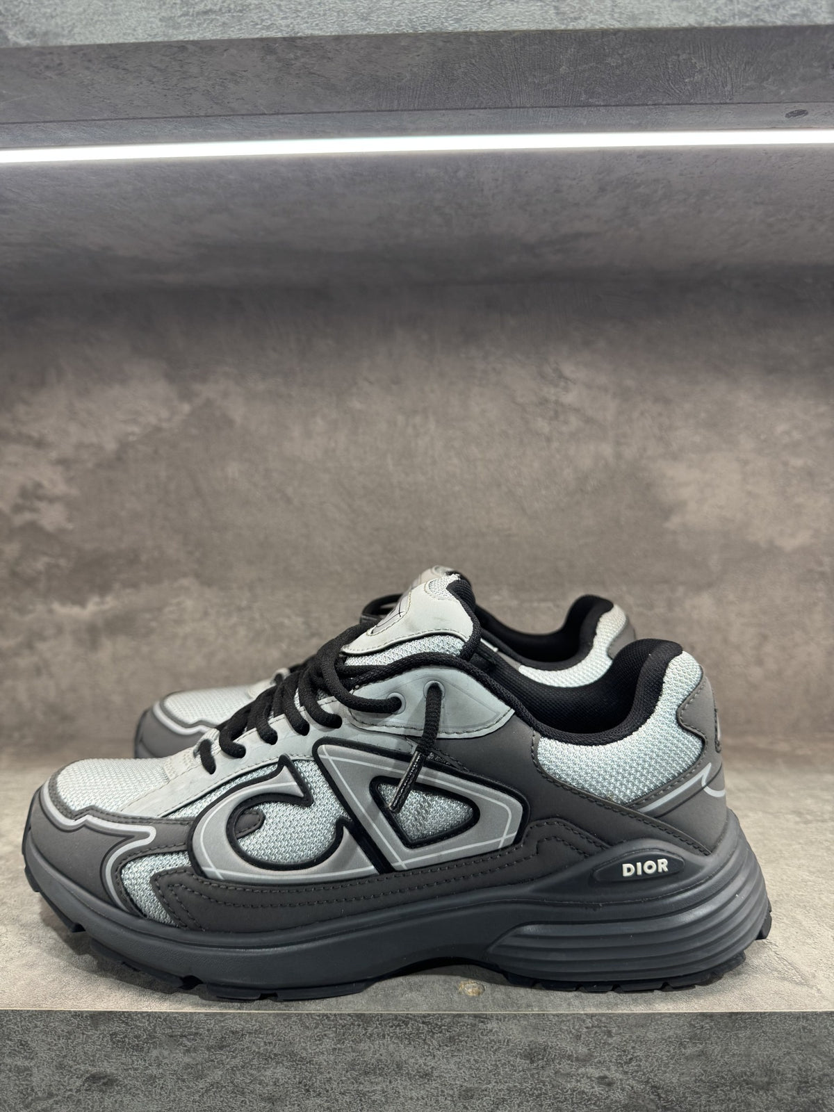 DIOR B30 GREY BLACK SNEAKERS