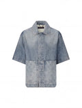 Camisa de mezclilla The Hype Company con monograma Louis Vuitton en relieve y mangas cortas en tono azul lavado
