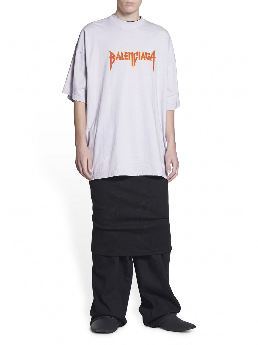 Camiseta oversize gris The Hype Company con logo Balenciaga estilo metal en naranja y amarillo