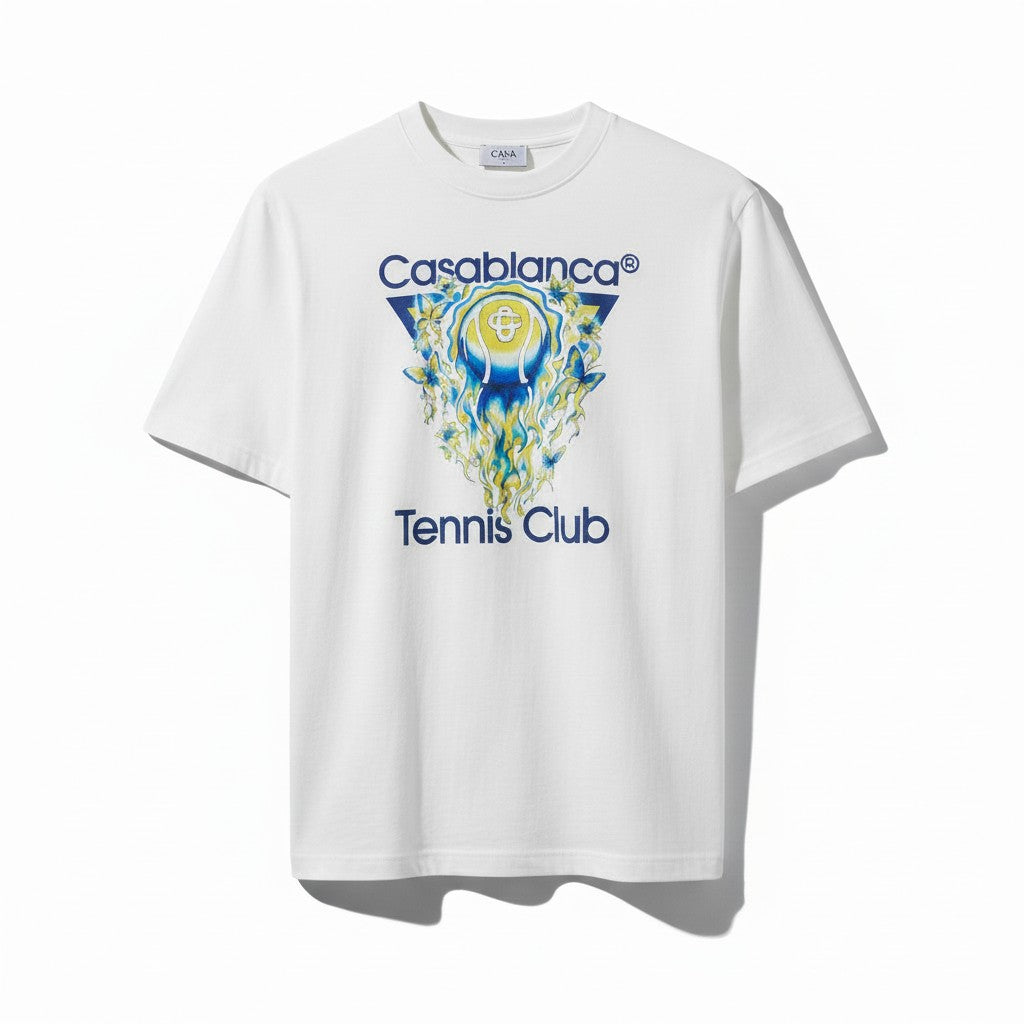Camiseta blanca de algodón The Hype Company con estampado gráfico Casablanca Tennis Club en azul y amarillo