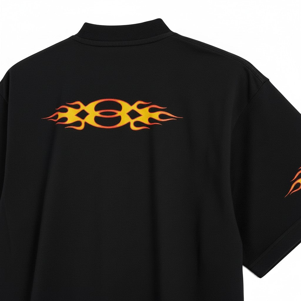 The Hype Company camiseta negra de manga corta con estampado de llamas y logo "Unity" en la espalda.