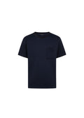 Camiseta The Hype Company negra con bolsillo frontal 3D y textura grabada sobre fondo gris