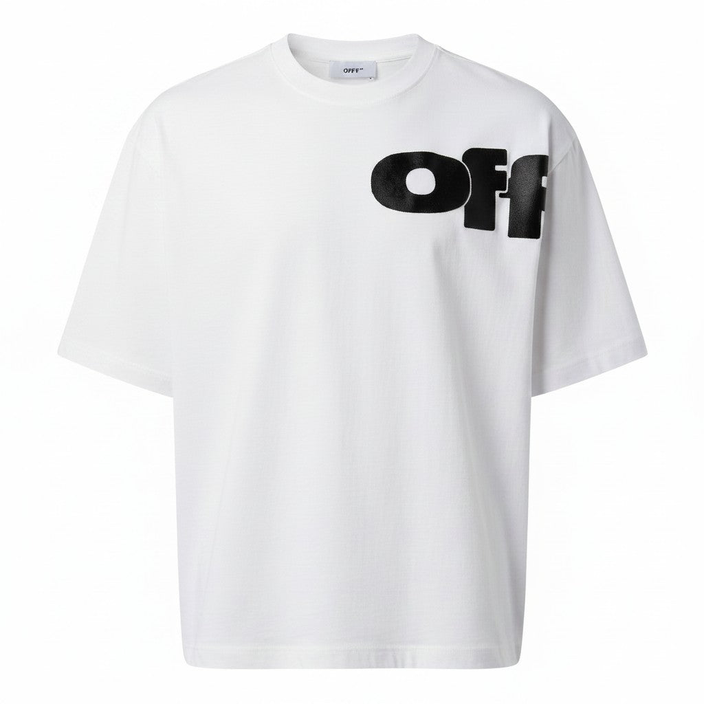 The Hype Company camiseta blanca de algodón con logo OFF negro en relieve en el pecho. Cuello redondo y manga corta.