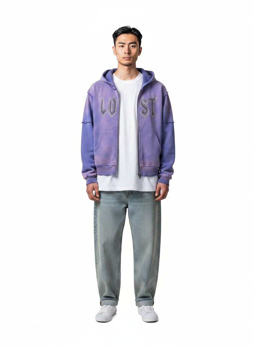The Hype Company sudadera morada con cremallera completa y pedrería en el logo "LOST".