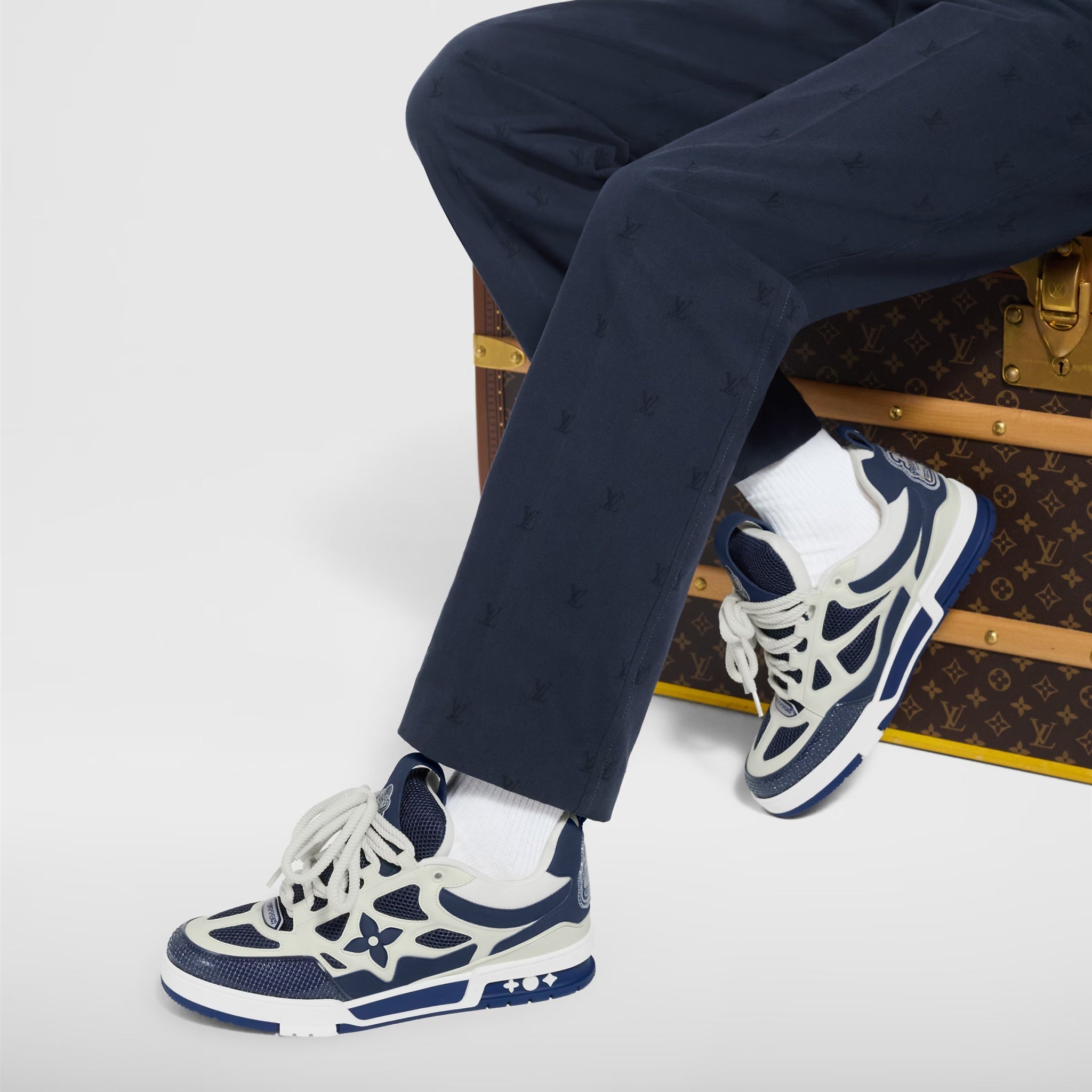 LOUIS VUITTON SKATE NAVY WHITE SNEAKERS