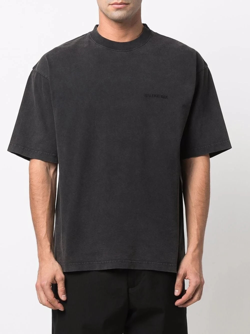 BALENCIAGA BOLD EMBROIDERED BLACK T-SHIRT